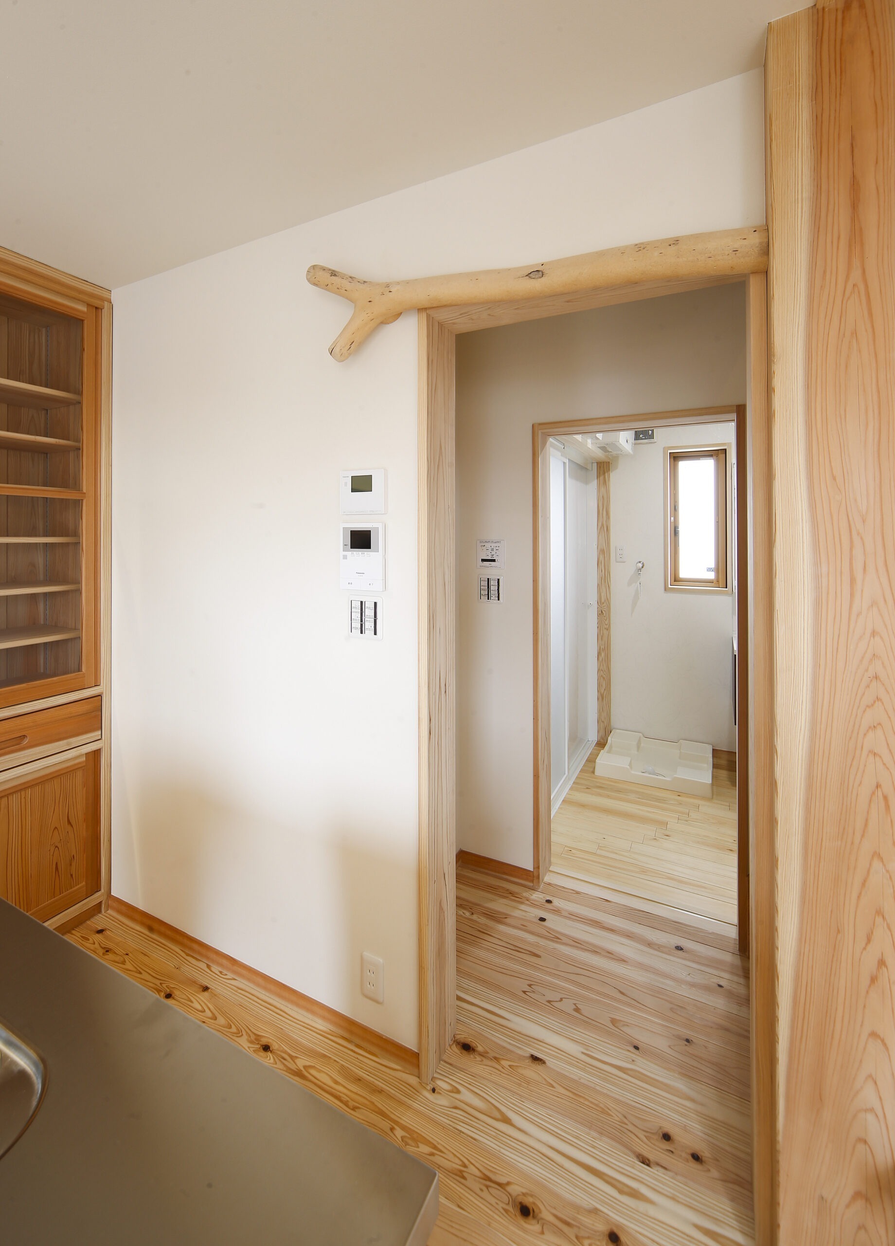 思い出の木材を組み込む